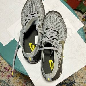 Nike Air VaporMax Mens Shoes Size 10.5 Flyknit Olive Camo Running AH8447-201